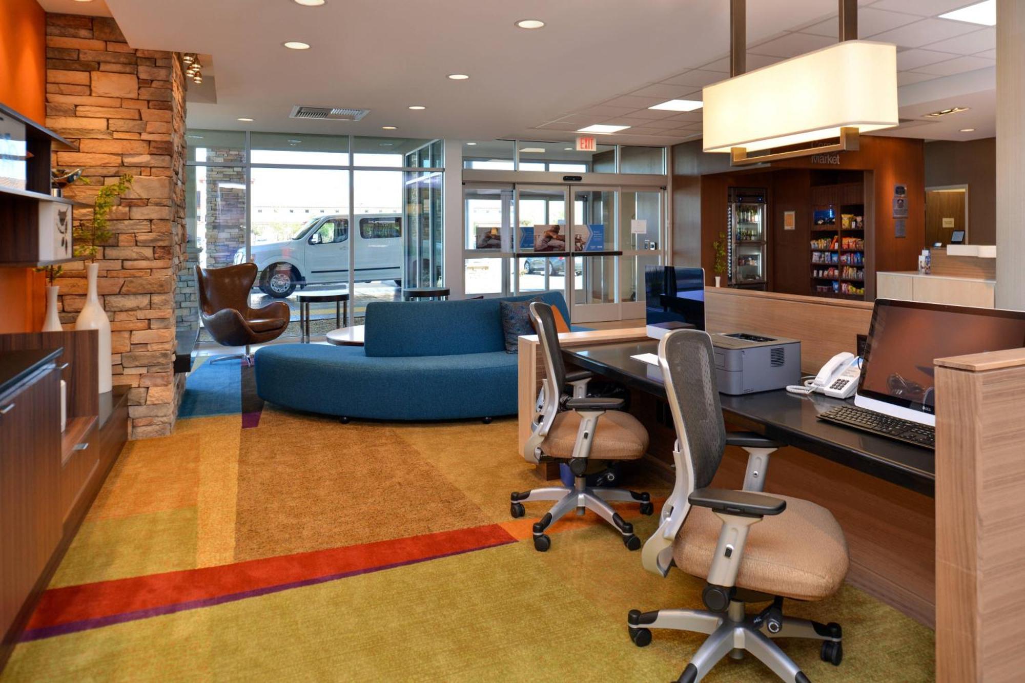 Fairfield & By Marriott Sacramento Airport