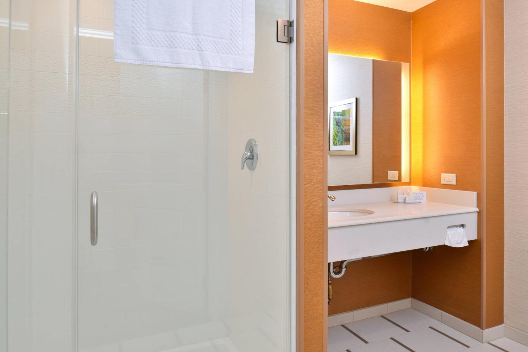 Fairfield & By Marriott Sacramento Airport Hotel Woodland