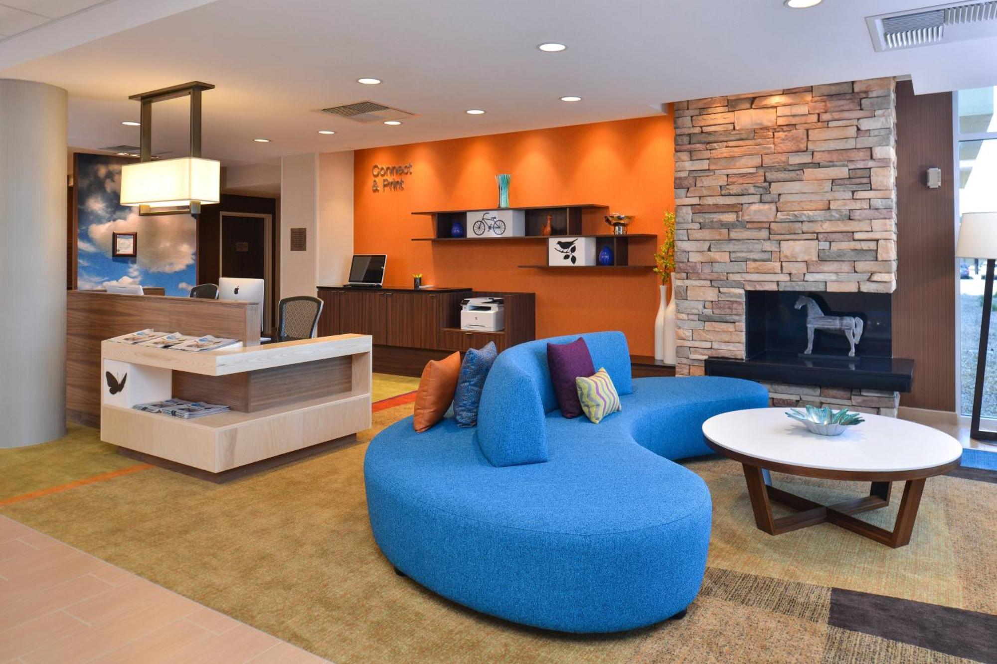 Fairfield & By Marriott Sacramento Airport 3*