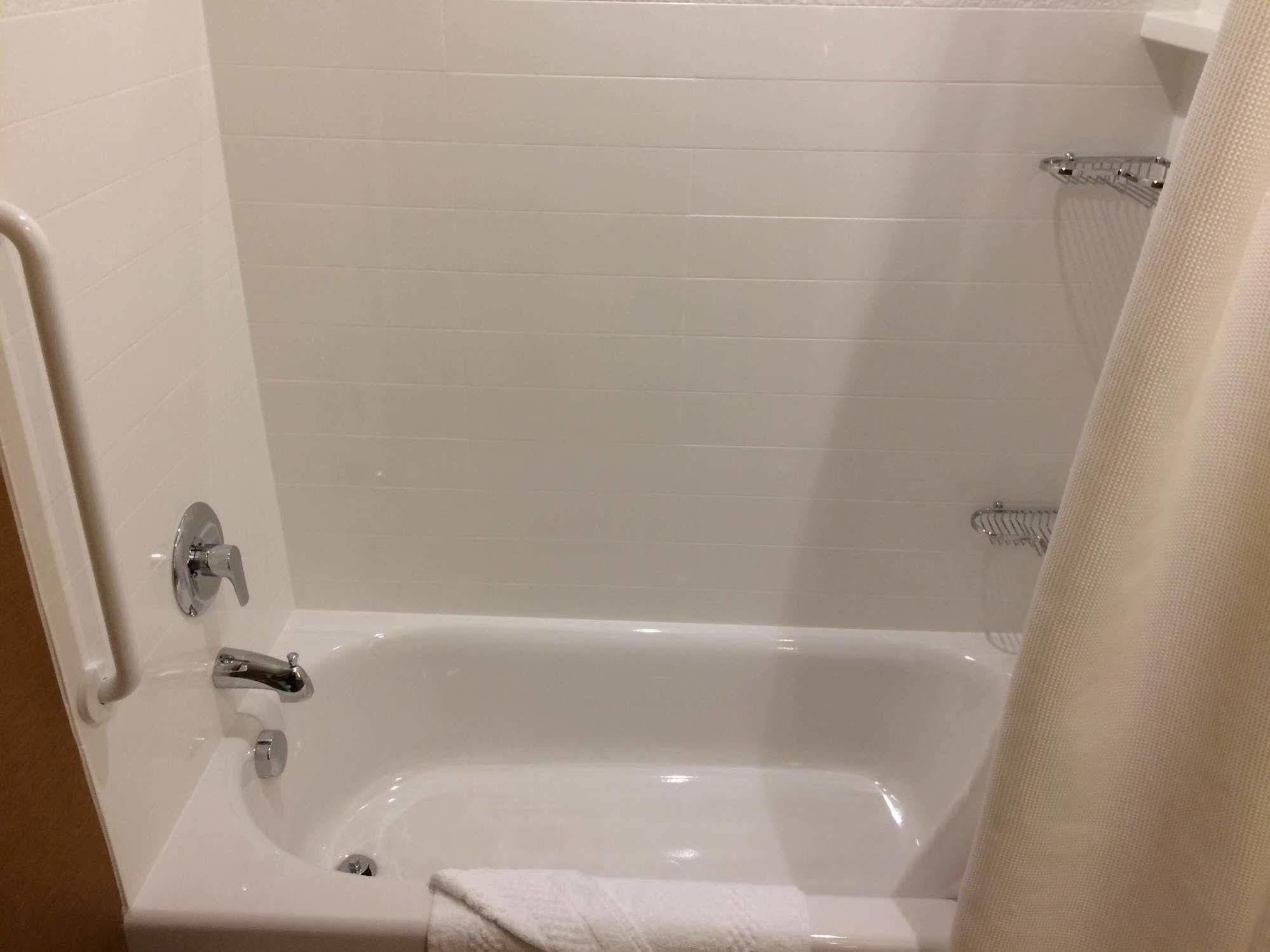 Hotel Fairfield & By Marriott Sacramento Airport